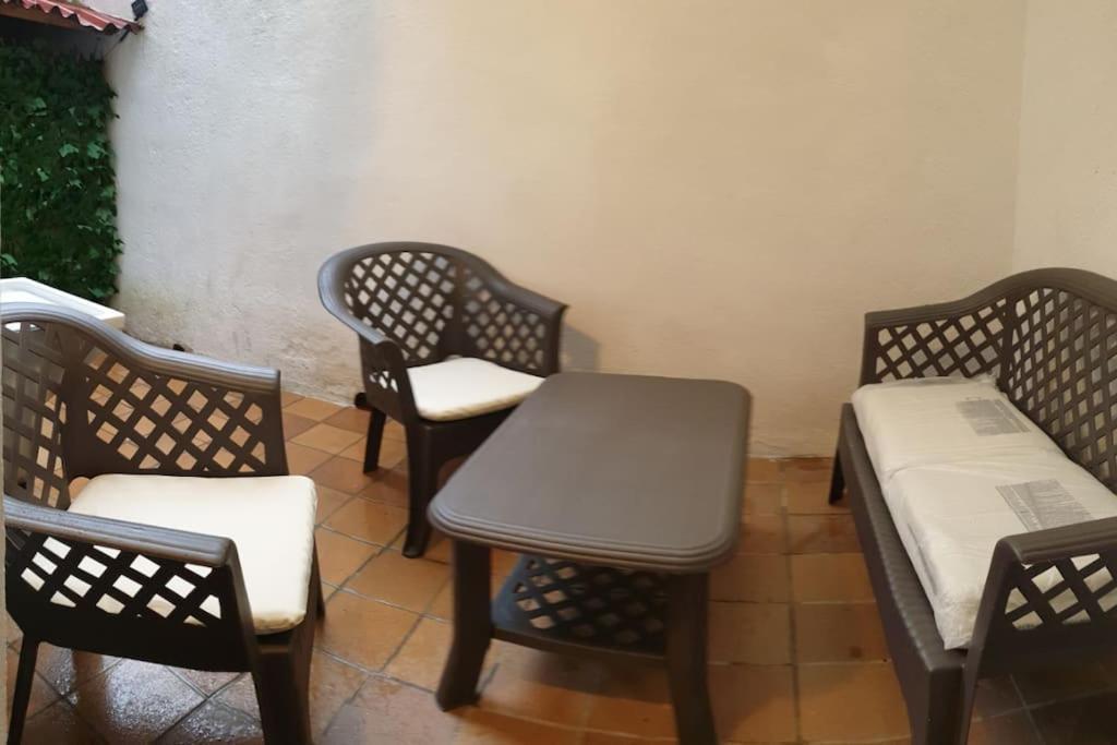 Casa Ramona Apartamento De Pueblo Con Patio En El Centro De Sant Joan Sant Joan de les Abadesses Zewnętrze zdjęcie